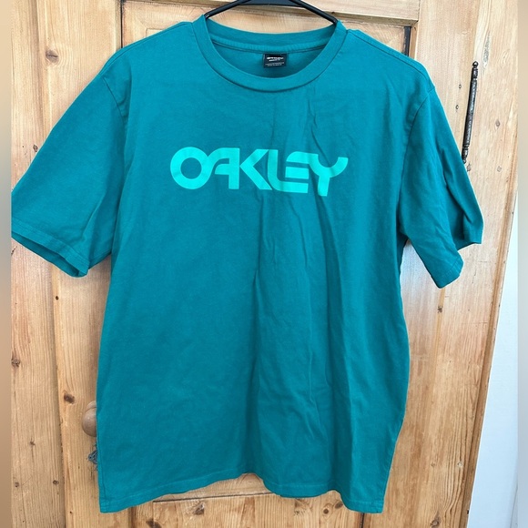 Oakley Short Sleeve Tee Pretty Teal Green Size Large - Picture 1 of 7
